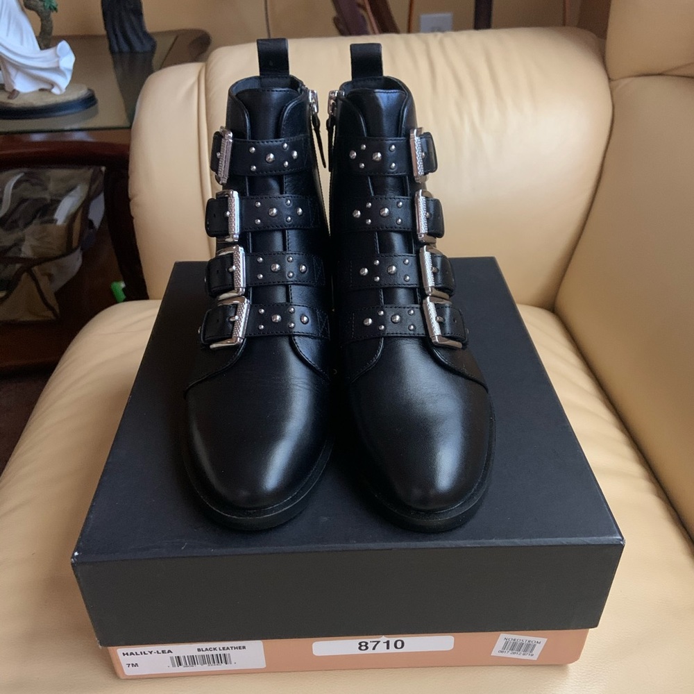 NWB Halogen Lily Buckle Black Leather Boots Size 7